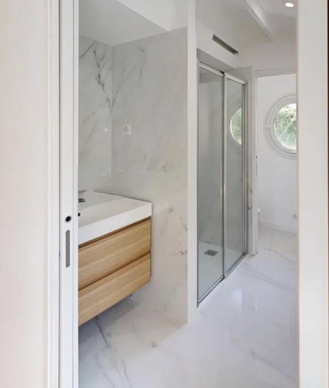 Maison - 200 m² - 7 pièces