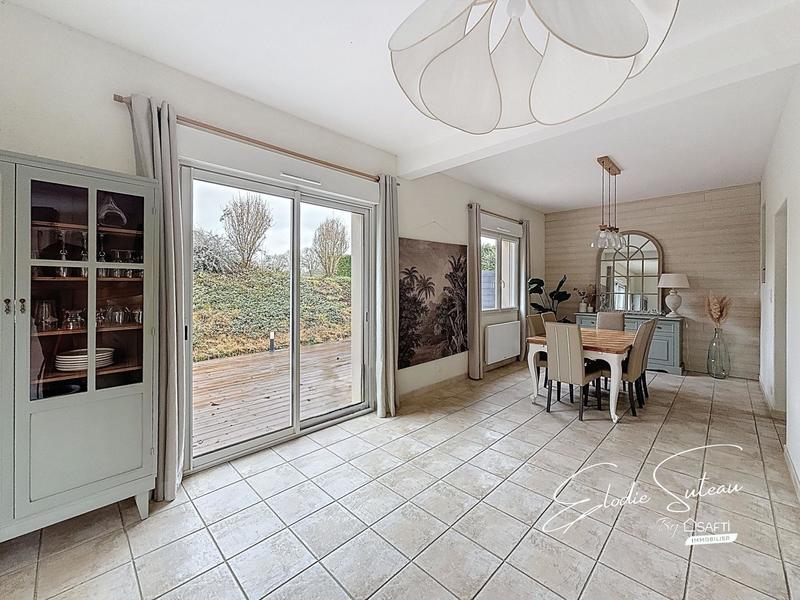 Maison - 145 m² - 6 pièces