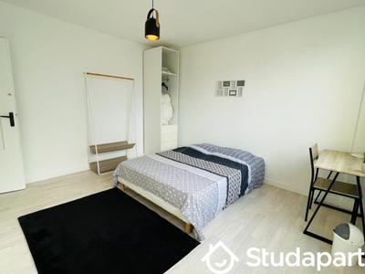 Chambre - 13 m² - 1 pièce