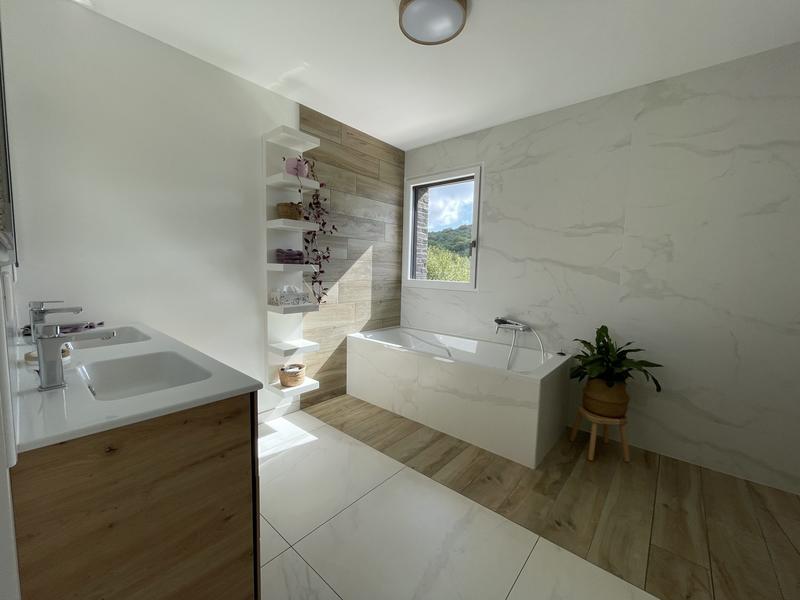 Maison contemporaine - 190 m² - 6 pièces