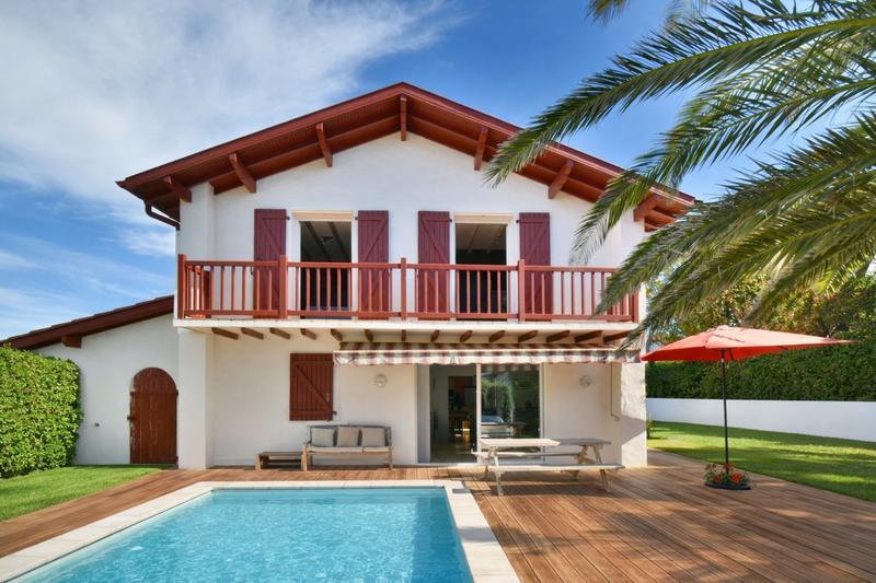 Villa - 215 m² - 7 pièces