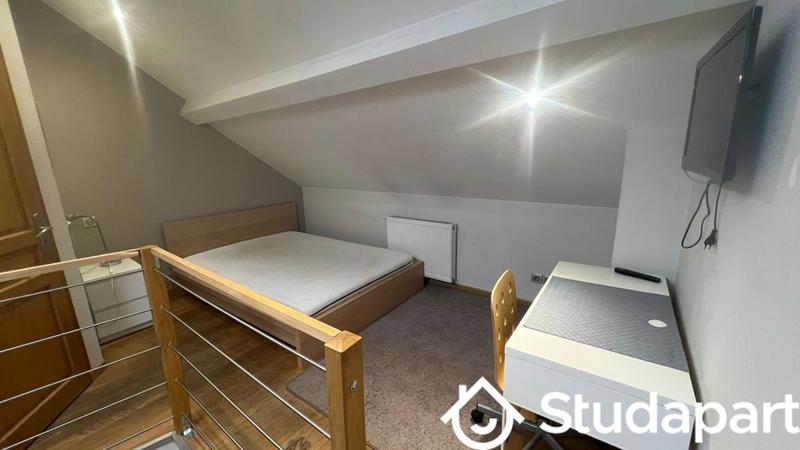 Chambre - 15 m² - 1 pièce