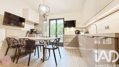 Maison - 126 m² - 5 pièces