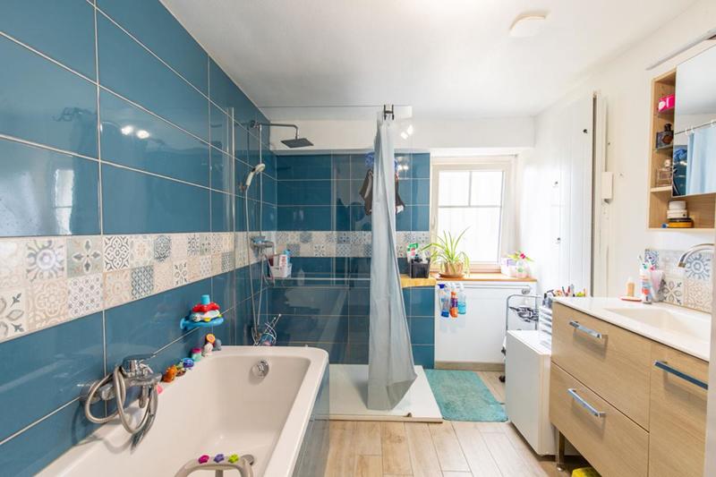 Maison - 97 m² - 5 pièces