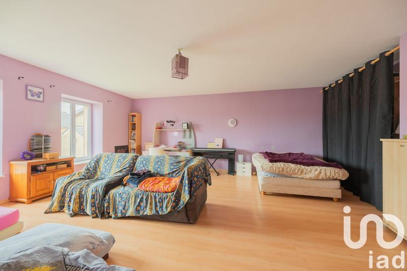 Maison - 339 m² - 10 pièces