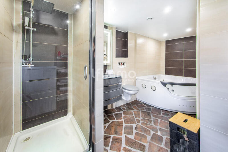 Maison - 160 m² - 7 pièces