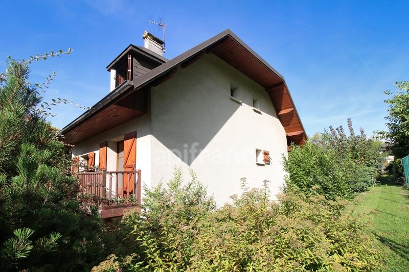 Maison - 151 m² - 7 pièces