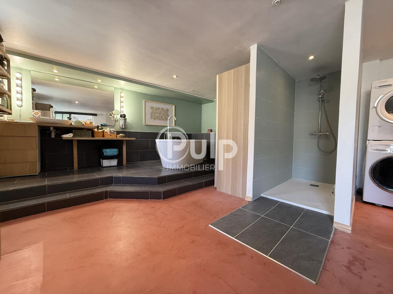 Corps de ferme - 157 m² - 6 pièces