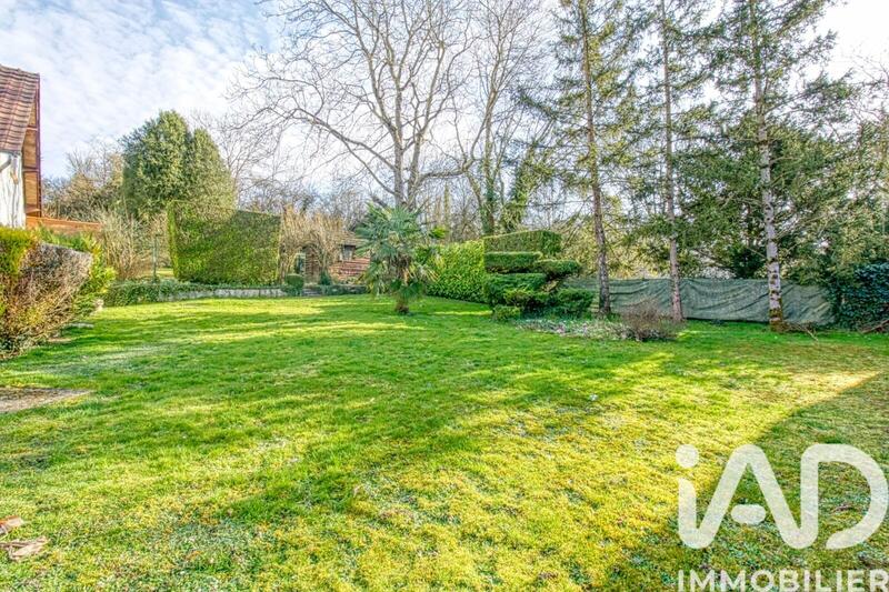 Maison - 175 m² - 9 pièces