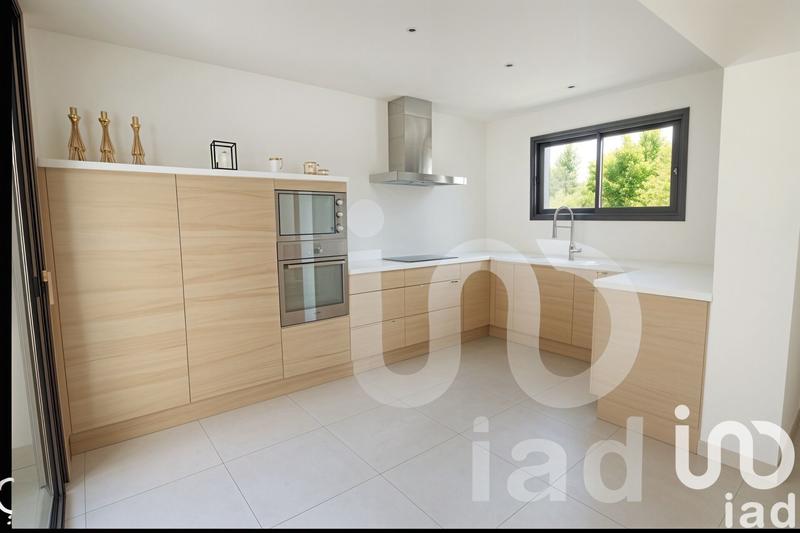 Maison - 150 m² - 4 pièces