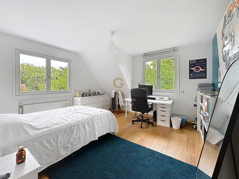 Maison - 300 m² - 10 pièces