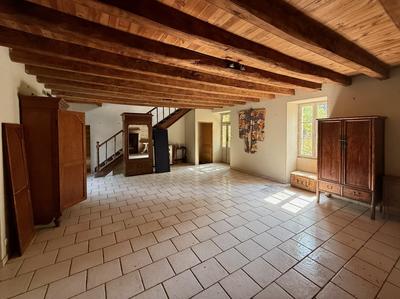 Maison - 300 m² - 10 pièces