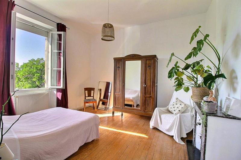 Maison - 211 m² - 6 pièces