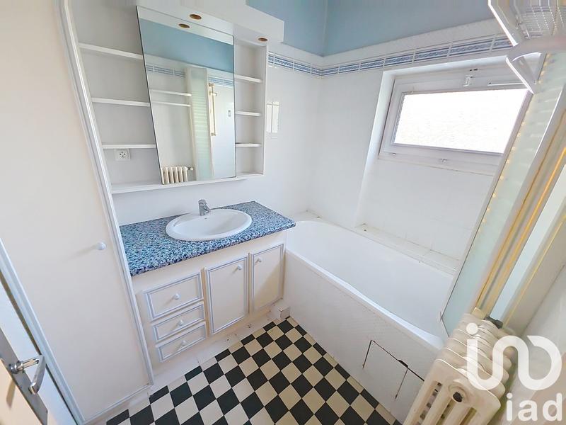 Maison - 122 m² - 6 pièces