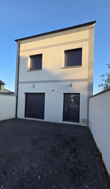 Maison - 104 m² - 5 pièces