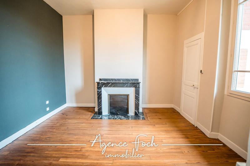 Maison - 245 m² - 10 pièces