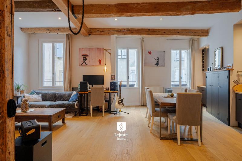 Maison - 110 m² - 4 pièces