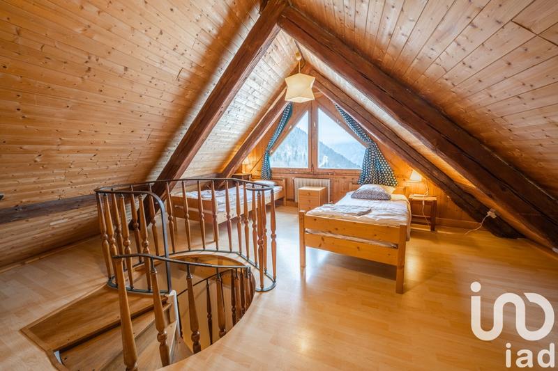 Appartement - 93 m² - 4 pièces