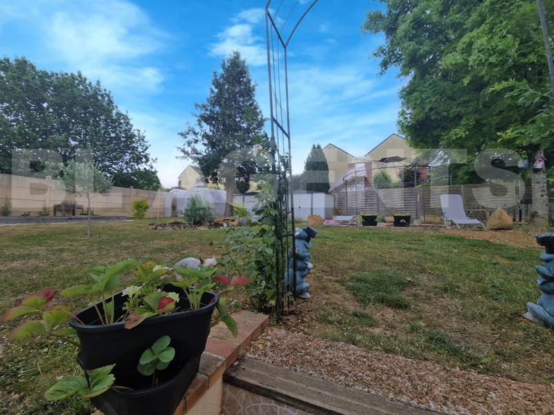 Pavillon - 175 m² - 10 pièces