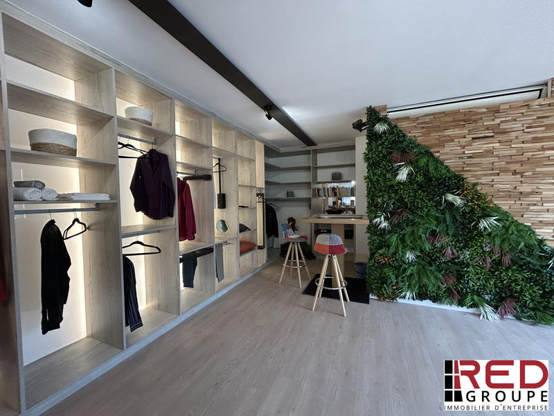 Local commercial - 84 m²