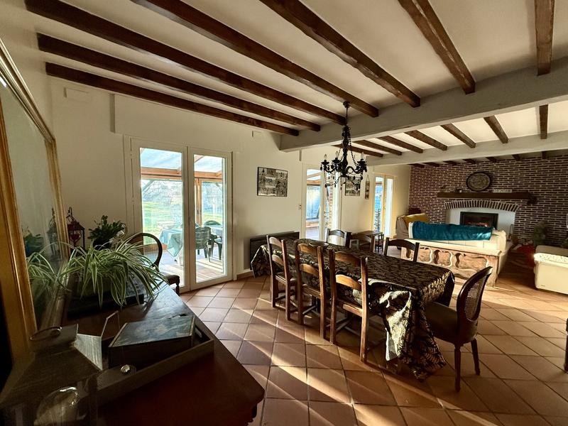 Maison - 200 m² - 6 pièces