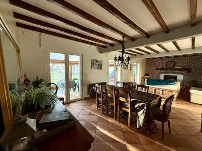 Maison - 200 m² - 6 pièces