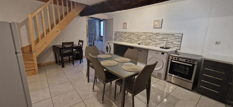 Maison - 326 m² - 13 pièces