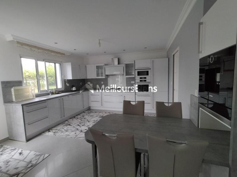 Maison - 125 m² - 4 pièces