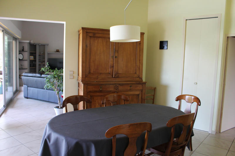 Maison - 220 m² - 6 pièces