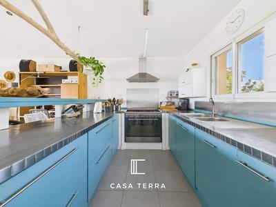 Villa - 197 m² - 6 pièces