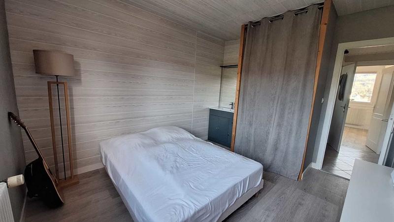 Appartement - 90 m² - 5 pièces