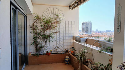 Appartement - 90 m² - 5 pièces