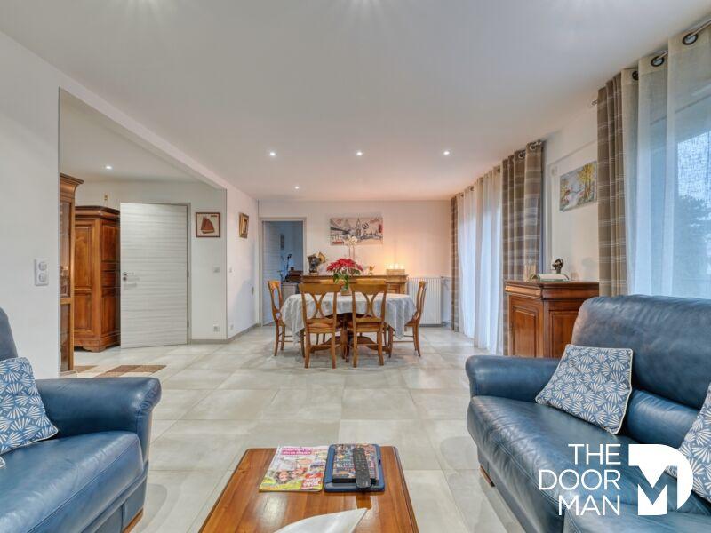 Appartement - 97 m² - 5 pièces