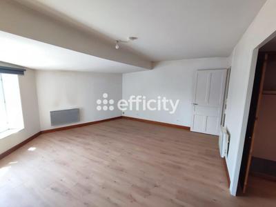 Maison - 102 m² - 4 pièces