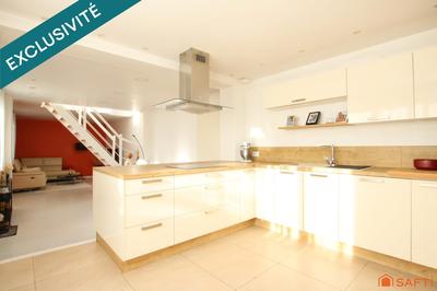 Maison - 136 m² - 7 pièces