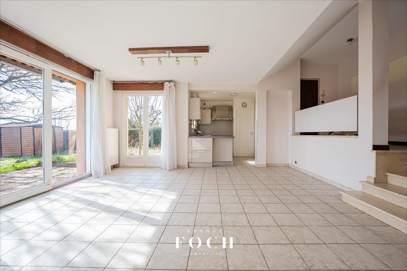 Maison - 121 m² - 6 pièces