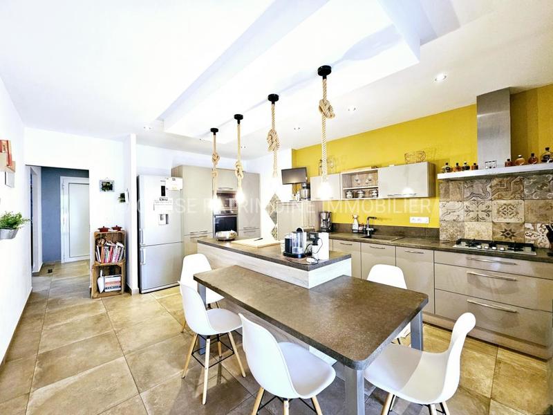 Villa - 152 m² - 4 pièces