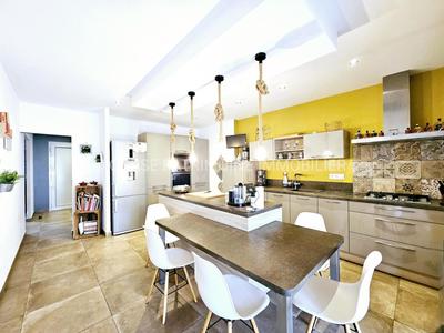 Villa - 152 m² - 4 pièces