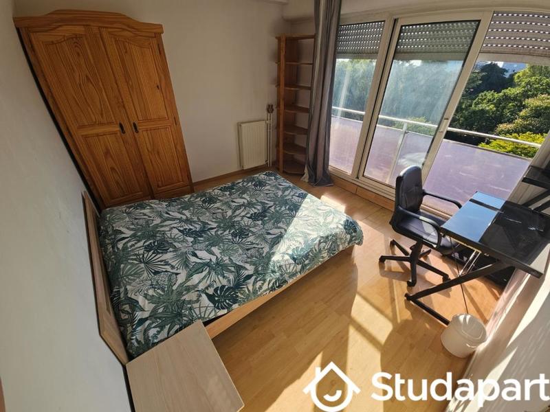 Chambre - 15 m² - 1 pièce