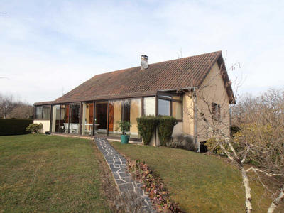 Maison - 110 m² - 6 pièces