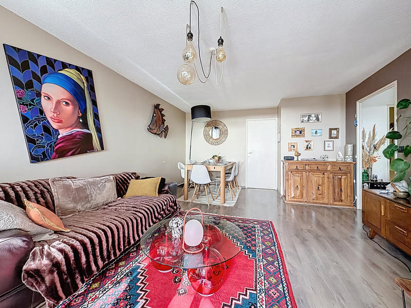 Appartement - 87 m² - 5 pièces