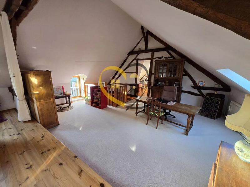 Maison - 180 m² - 5 pièces