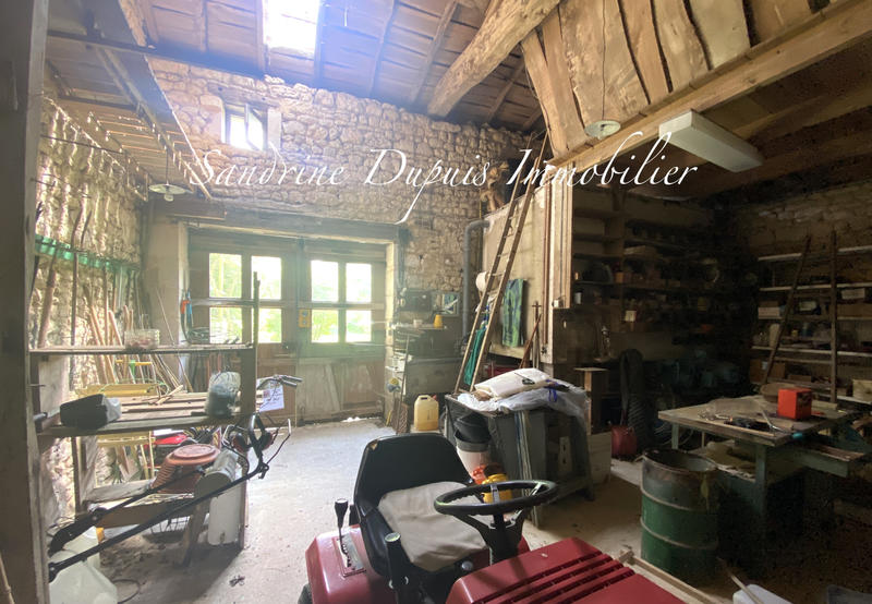 Maison - 210 m² - 7 pièces