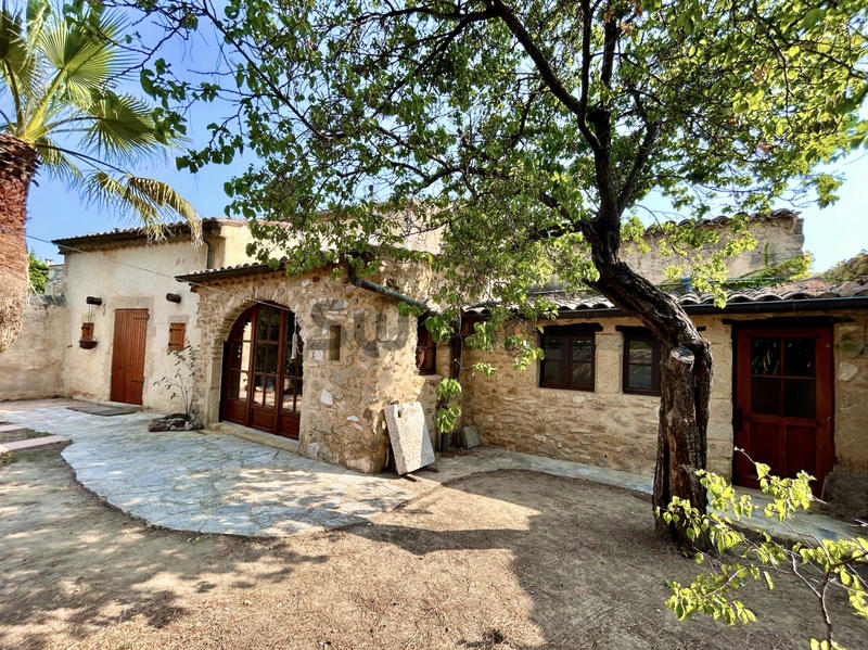 Maison de village - 84 m² - 4 pièces