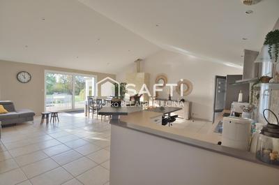 Maison - 160 m² - 5 pièces