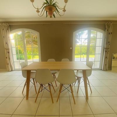 Maison - 205 m² - 7 pièces