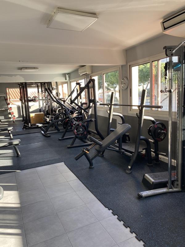 Fonds de commerce - 300 m²