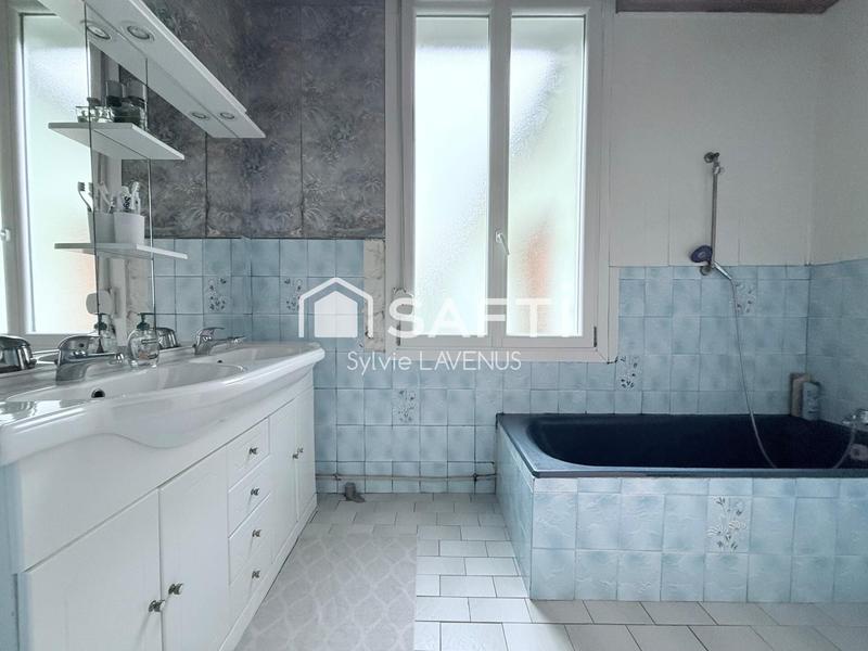 Maison - 201 m² - 7 pièces