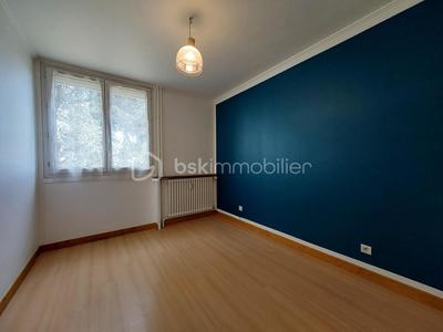 Appartement - 70 m² - 4 pièces