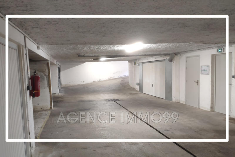 Parking / Garage - 24 m²